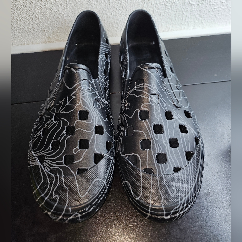 Vans TRK slip on